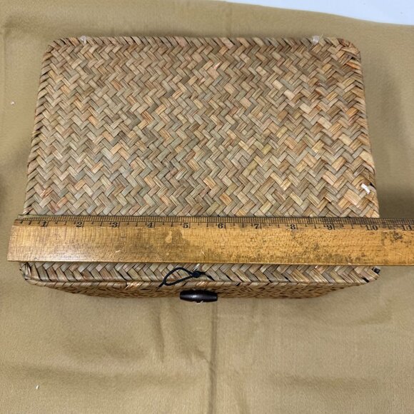 Handwoven Wicker Basket Lid Compartments Entryway Organization Boho Rustic Tea - Picture 7 of 9